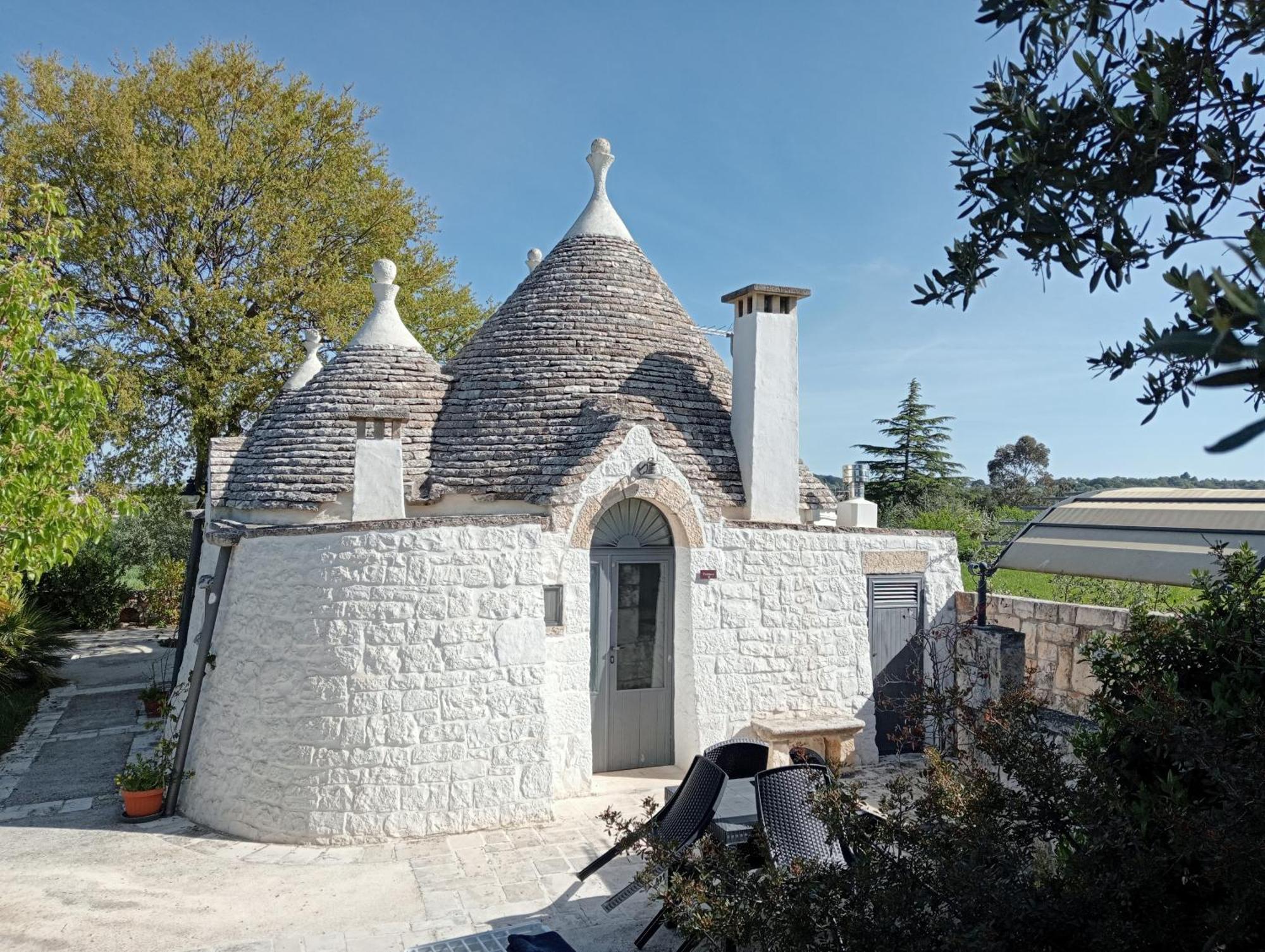 ロコロトンド Trulli Manuelaヴィラ エクステリア 写真