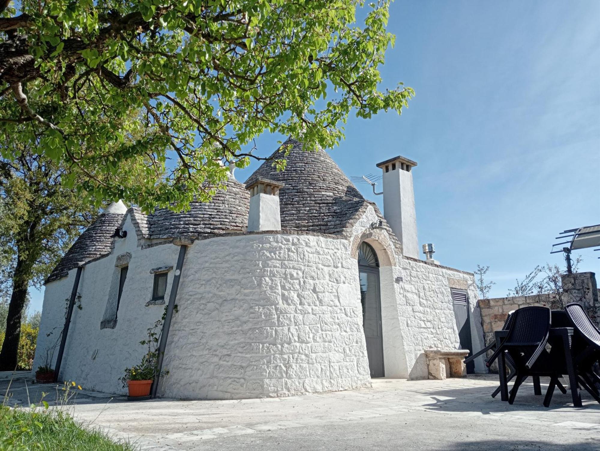 ロコロトンド Trulli Manuelaヴィラ エクステリア 写真